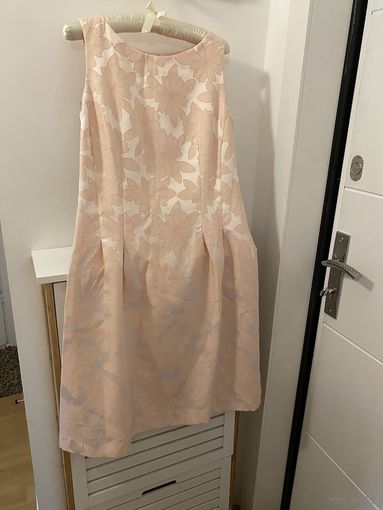 Платье шикарное