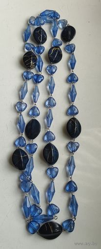 Бусы пластиковые