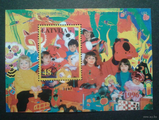 Латвия, 1996. Детские игры, блок. Mi-3,0 евро гаш.