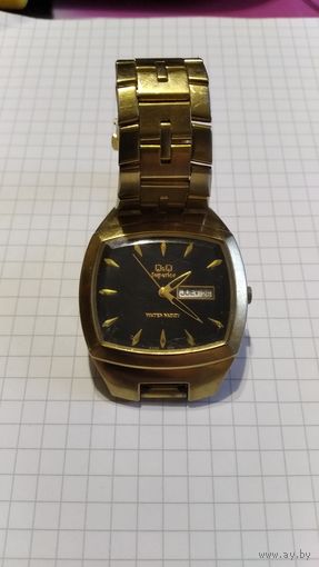 Часы кварцевые