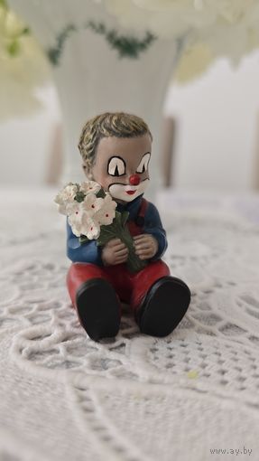 Клоун Gilde с букетом цветов, коллекционная фигурка