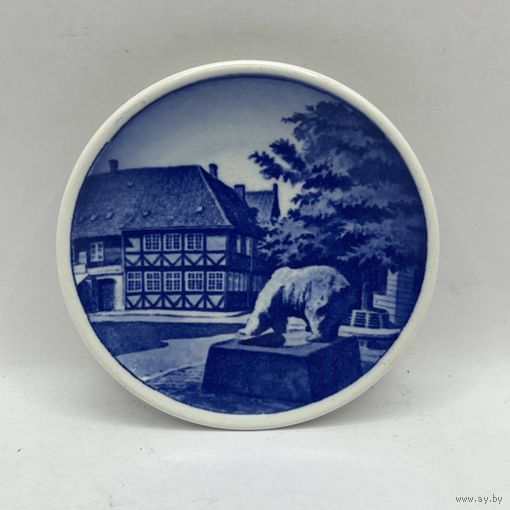 Миниатюрная сувенирная тарелка Royal Copenhagen. Дания. 3576