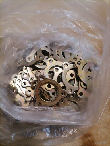 Лот прижимных пластин