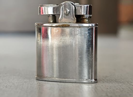 PENGUIN Бензиновая зажигалка рабочая