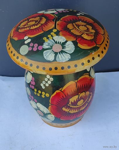 Деревянная копилка в форме гриба, ручная роспись