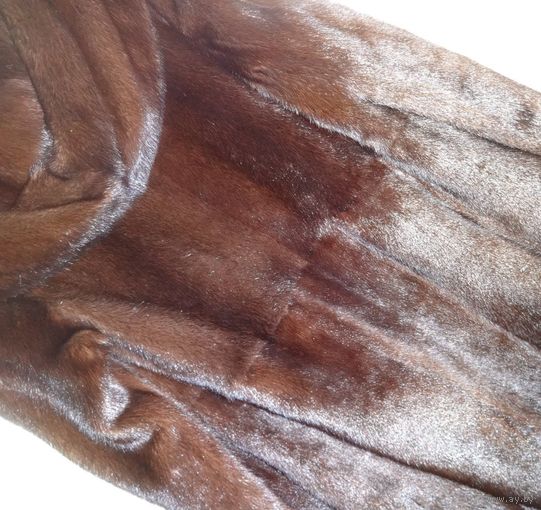 ШУБА С КАПЮШОНОМ. НОРКА НАТУРАЛЬНОГО ЦВЕТА "DARK BROWN". ДЛИНА 100 СМ.