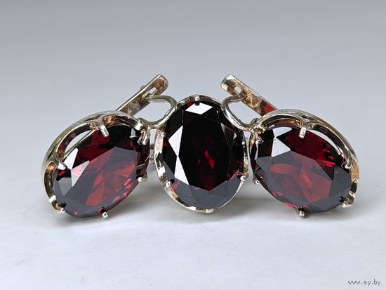 Кольцо и серьги. Комплект. серебро 925 пр. Размер кольца 19 мм. С рубля