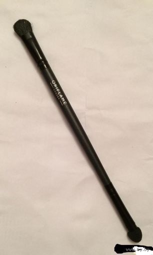 Двусторонняя кисть для теней