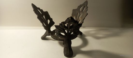 Подставка под вазу, чайник, фруктовницу