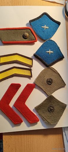 Военные вещи.