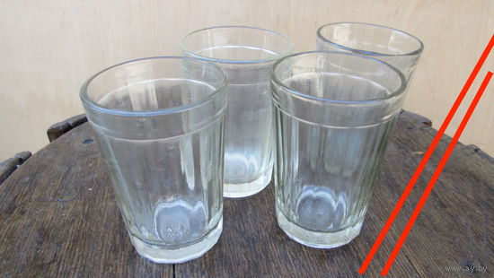 Стакан граненый ссср,200 грамм,Редкий рисунок-клеймо.,на донышке