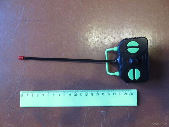 Пульт для радиоуправляемой игрушки (рабочий)(По почте не высылаю !!!)