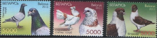 Три марки РБ - Голуби