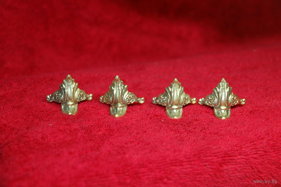 Комплект ножек 4 шт., светлые, (для шкатулок, часов и др.), латунь