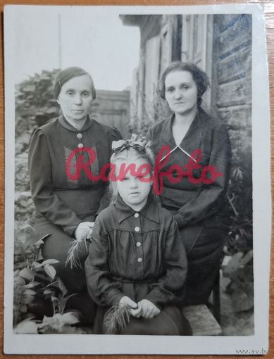 1949 Семья девочка деревня типажи прошлого ретро