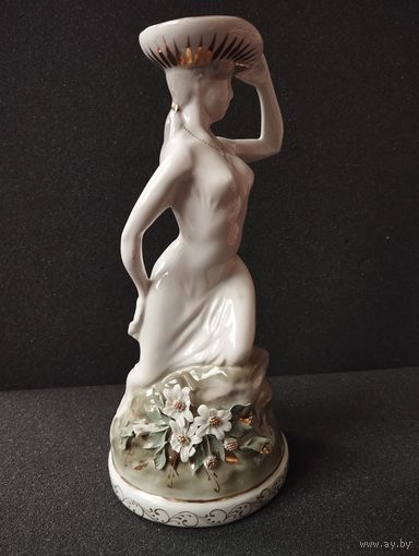 Статуэтка фарфоровая Прекрасная Незнакомка (девушка). 1990-е г.г.