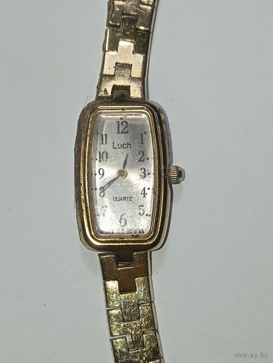 Кварцевые часы ЛУЧ .
