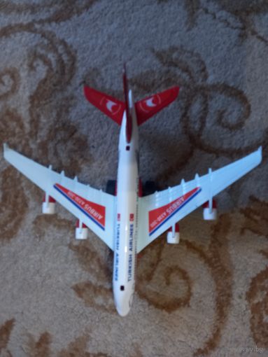 Модель самолета AIRBUS A330