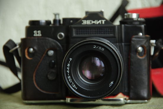 Фотоаппарат Зенит 11  ( рабочий )