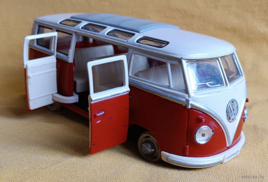 Volkswagen Classical Bus 1962 (Kinsmart, 1\24)
