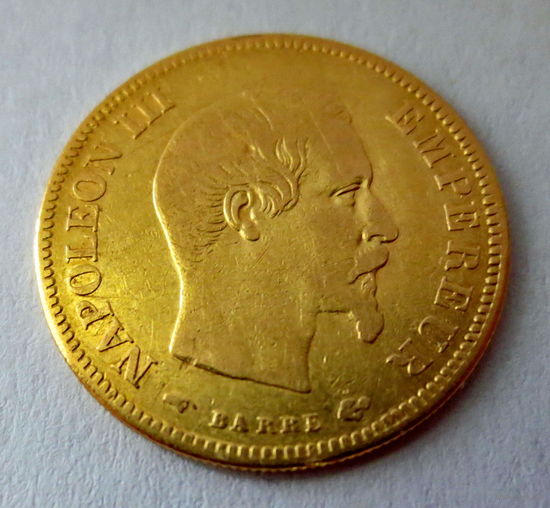 10 франков, Наполеон III, 1858 г., А, 900 проба, 19 мм., 3.20 гр. Уверенный оригинал. Хорошее состояние.