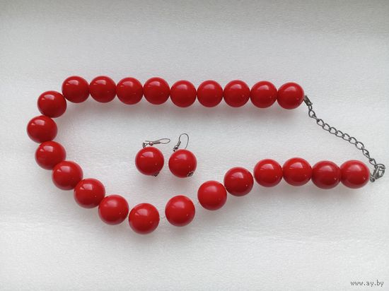 Бусы, сережки