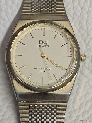Часы "Q*Q"