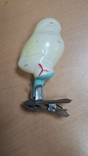 Старенькая елочная игрушка. Птичка на прищепке