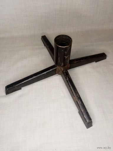 Тренога подставка для елки #2