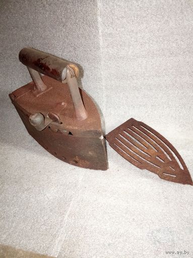 Утюг угольный с редким клеймом