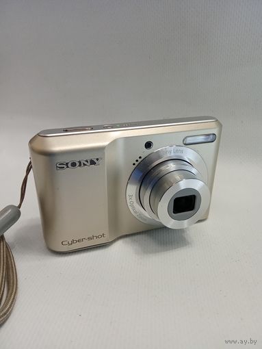 Фотоаппарат цифровой Sony DSC-S2000