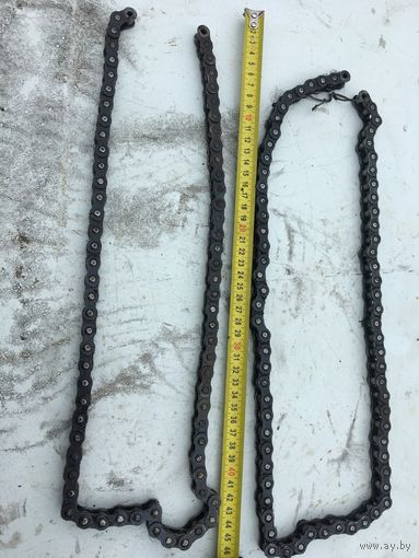 2 советские мотоцепи от "Вятка"-подходят и к другим аппаратам-были  универсальные цена за 1.