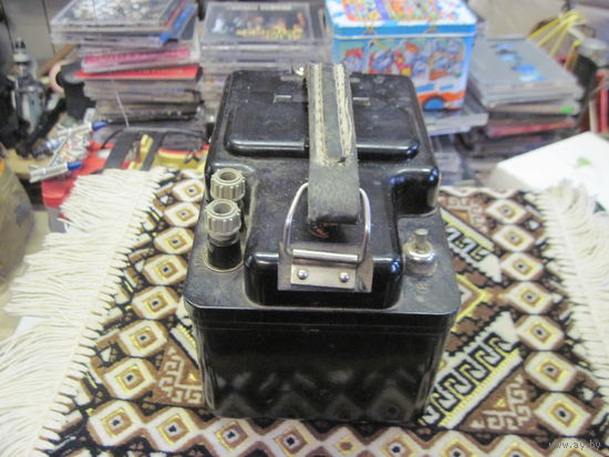 Мегаомметр М1101М.