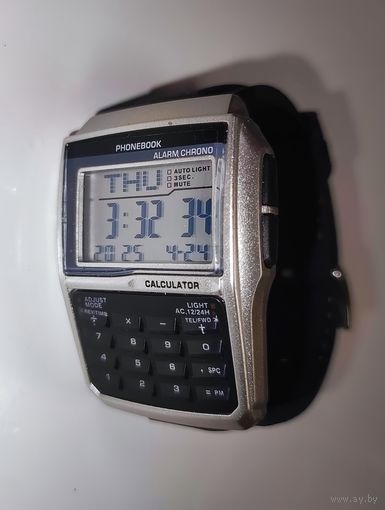 Часы с калькулятором. Old school 80-е