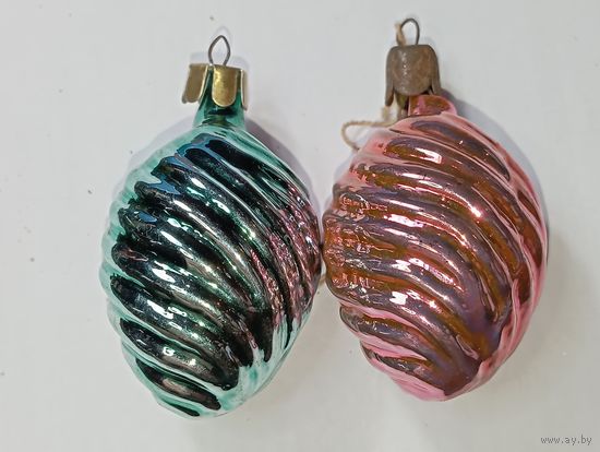 Ёлочная игрушка -  Орехи   , СССР