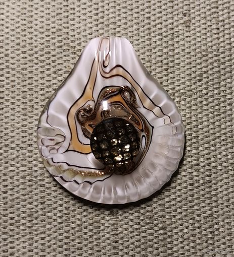 Кулон, подвеска из художественного стекла. 5х4,5 см.