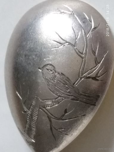 Серебряная ложка для меда.Гравировка и позолота черпала.84 проба.XIX-ый век.Вес 21 гр.