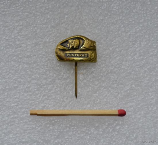 Валун Пунтукас. Мемориал памяти летчикам.