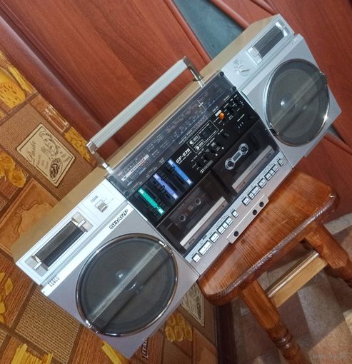 Sharp GF-575H. Черный. Двухкассетный магнитофон 575. Магнитола с радио. Бумбокс геттобластер