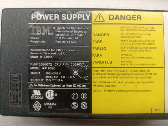 Блок питания IBM AA19020 15V 1.9A
