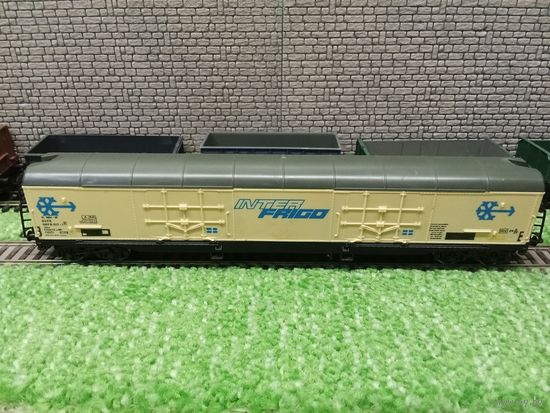 Вагон-холодильник "INTER FRIGO"  HO  4-х осный "LIMA"  Италия б/у 1/87 HO