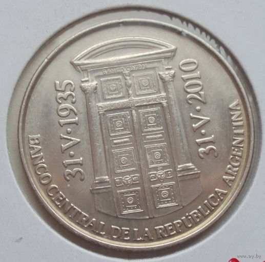 Аргентина 2 песо 2010 год 75 лет Центральному банку Аргентины состояние холдер