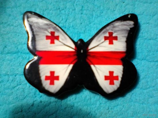 Магнит Бабочка - "Флаг Грузии" - Керамика.